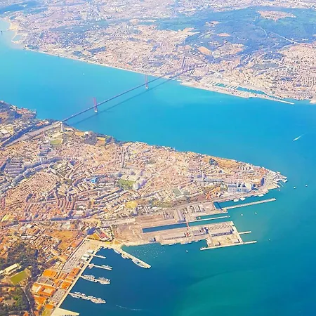 Δωμάτια σε οικογενειακή κατοικία Lolik Sobreda